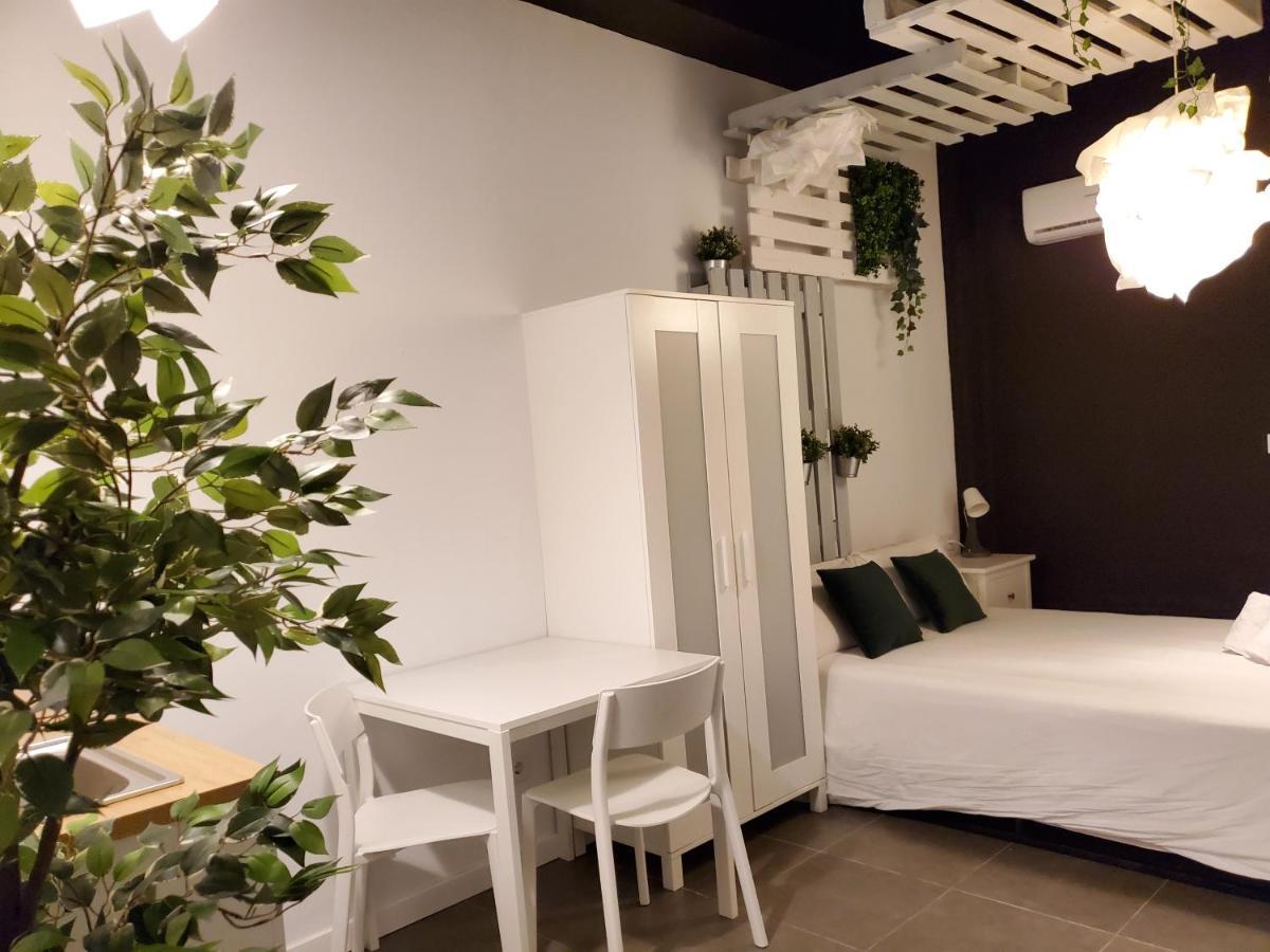 Small And Cozy Rooms - G Валенсия Экстерьер фото